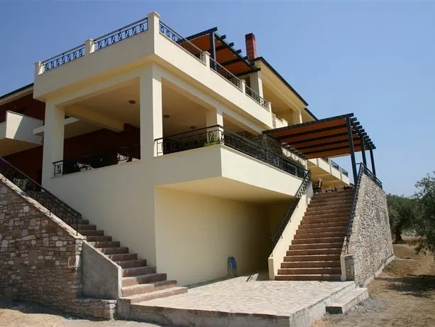 Feggari Hotel - Image 1