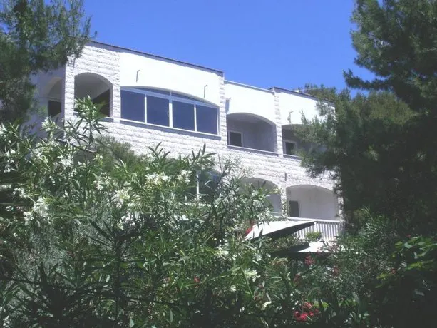 Apartments Gilve - Image 1