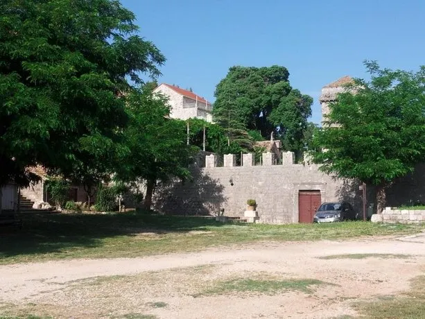 Apartments Pavlovic - Image 1