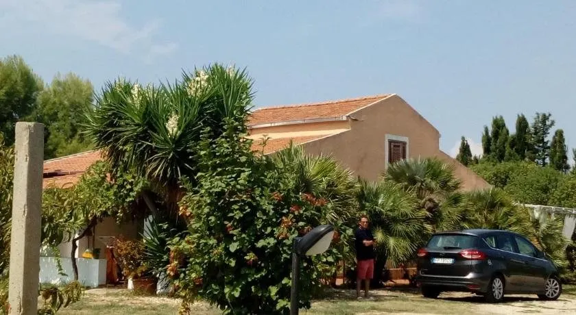 Residenza Agrituristica Santa Lucia Con Piscina - Image 1