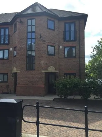 Lovely House in Salford Quays - Image 1