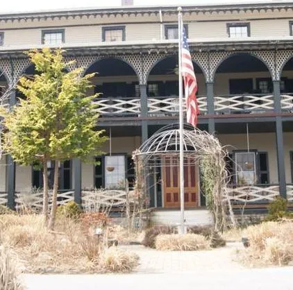 The Mansouri Mansion - Image 1