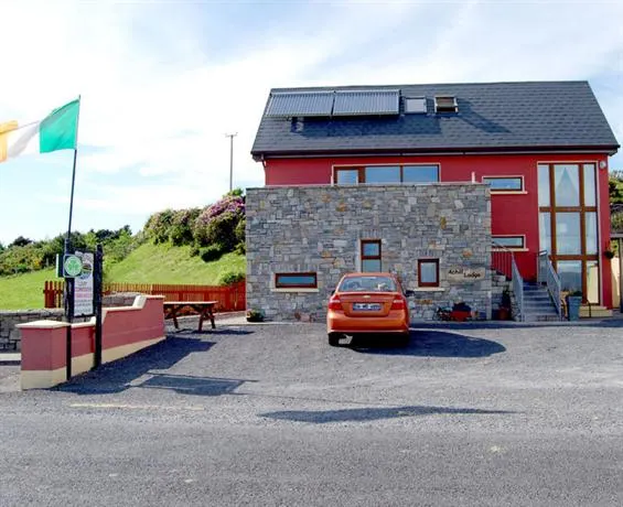 Achill Lodge Guest House - Image 1