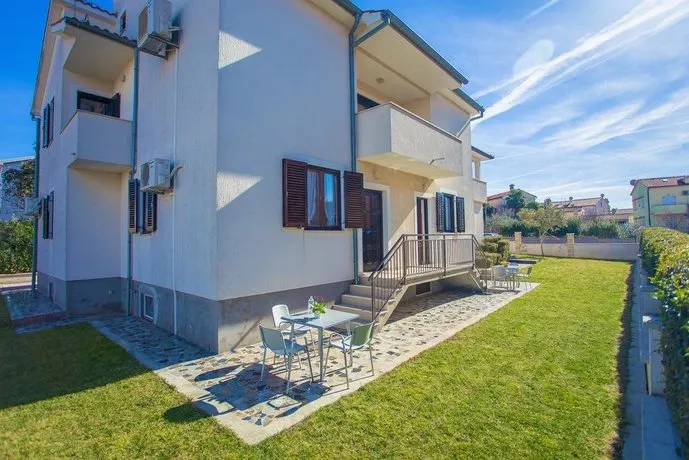 Apartments Punta - Image 1