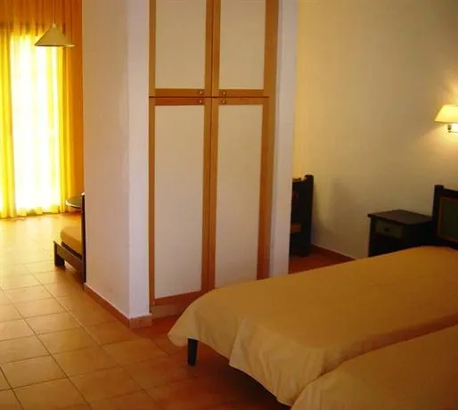 Dafni - Image 1