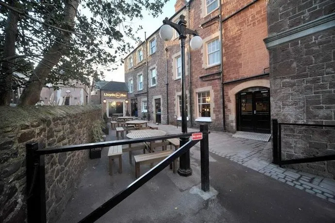 Duke Of Wellington- A Jd Wetherspoon Hotel - Image 1