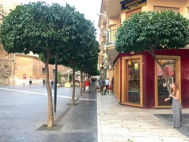 Banos y Mendigos - Image 1