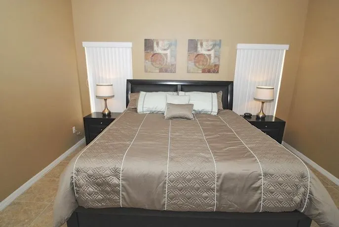 179EV South View 5 Br villa by RedAwning - Image 1