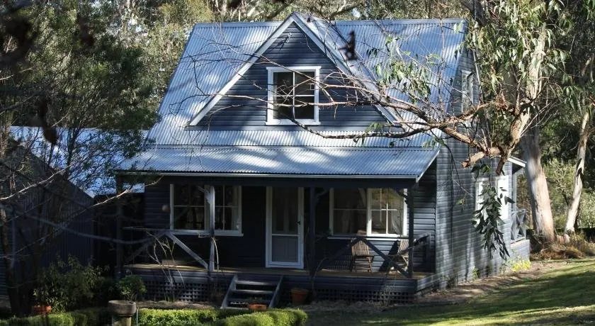 Cottage At 31 - Image 1