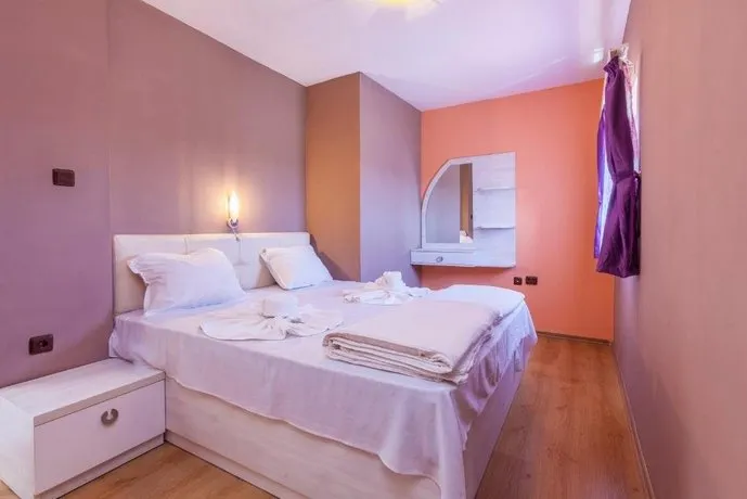 Akladi Family Hotel - Image 1
