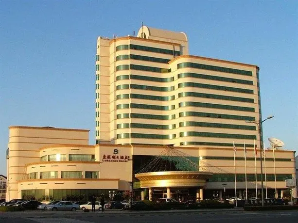 LeBanner Xinguang Hotel - Image 1