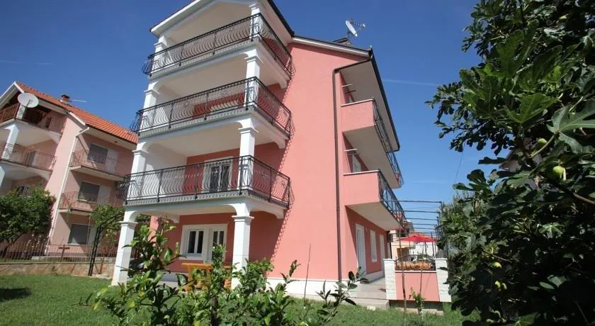 Apartments Villa Dalmazia - Image 1