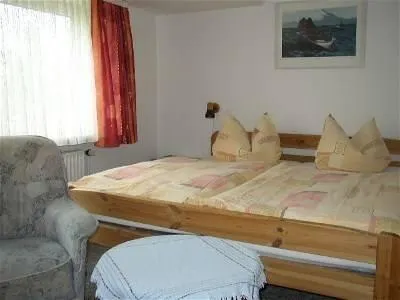 GÄstehaus Nis Puk Und Ferienwohnungen - Image 1