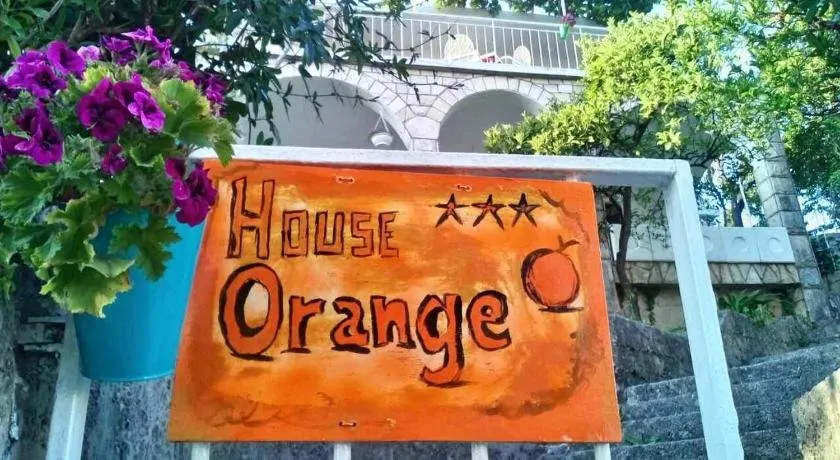 House Orange Apartments - Image 1