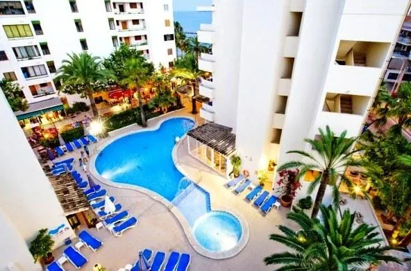 Aparthotel Cap De Mar - Image 1