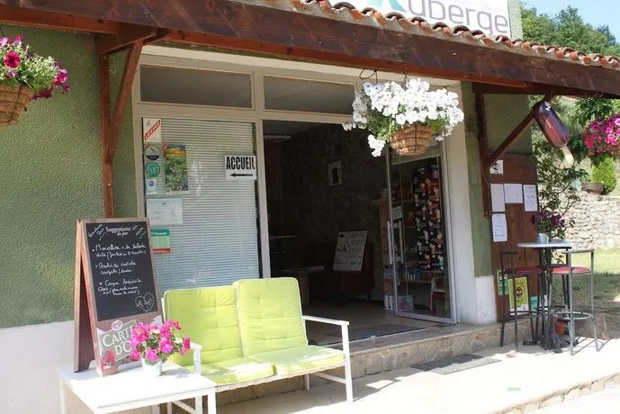 Camping Les Berges Du Doux - Image 1
