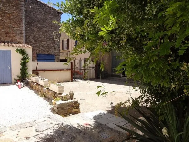 Le Couvent - Image 1