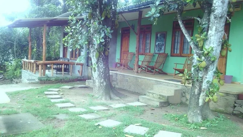 Aurora Holiday Bungalow - Image 1