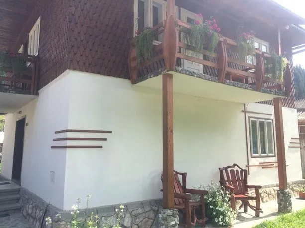 Casa De Vacanta Joldes - Image 1