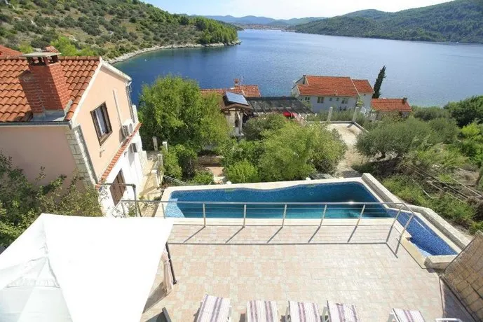 Villa Hope 1 - Image 1