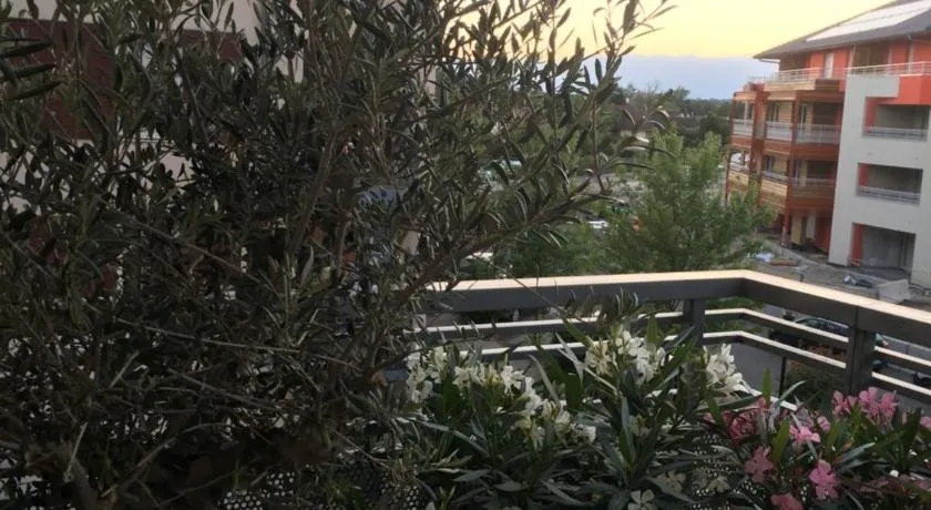 Appartement avec balcon - Image 1