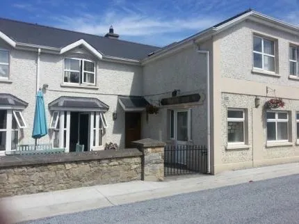 The Foxrock Inn - Image 1