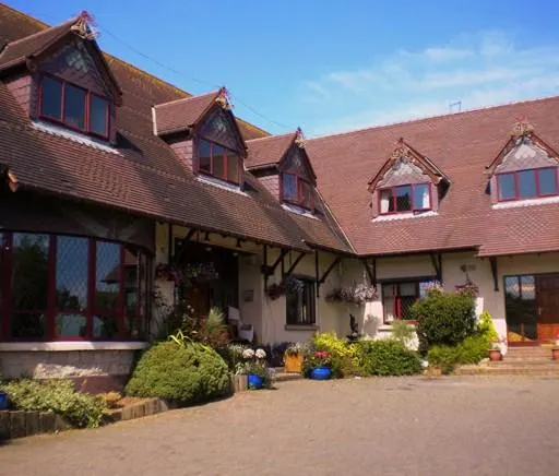 Glenshandan Lodge Guest House - Image 1