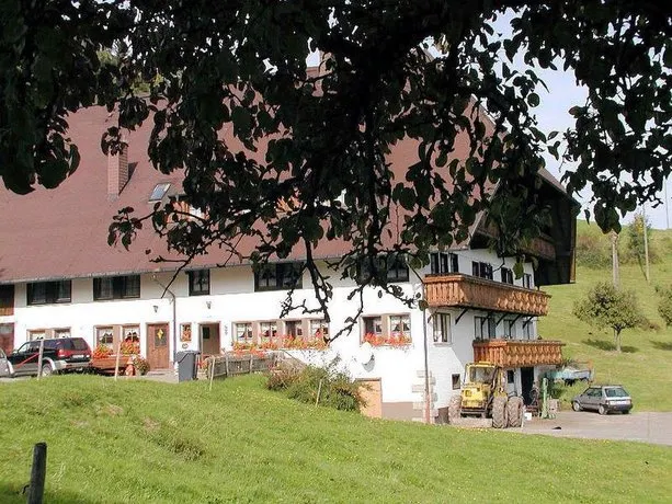 Ferienwohnungen und Privatzimmer Schanzenberghof - Image 1