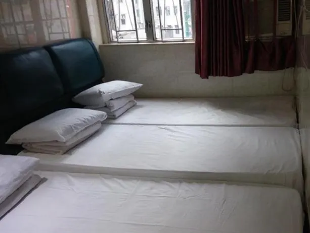 Champion Hei Cheong Guest House - Image 1
