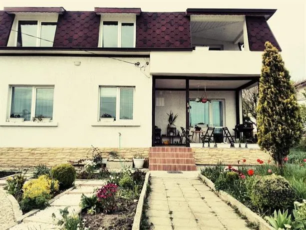 Villa Strashimirovo - Image 1