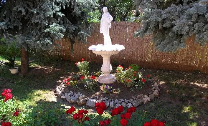 Karkusz Apartman - Image 1