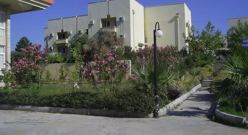 Bellis Bay Hotel Adnan Menderes Uni MYO Uygulama Oteli - Image 1
