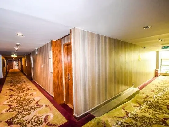 Meichen Business Hotel - Image 1