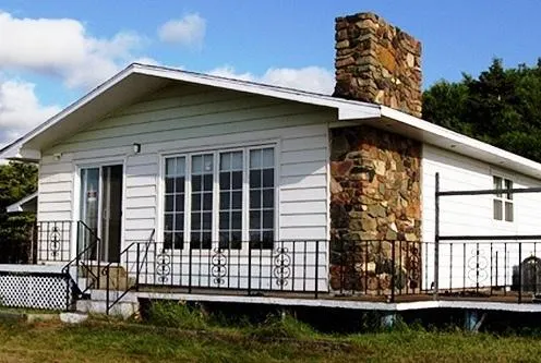 Sea Shanty Cape Breton Guest House - Image 1