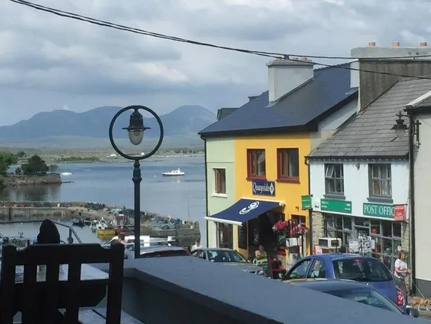 Cottage 216 - Roundstone - Image 1