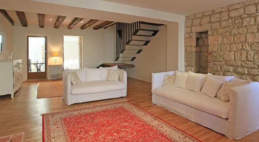 Olive Tree Cottage - Image 1