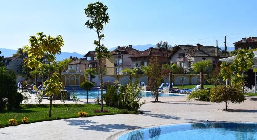 Hotel Paradise - Image 1