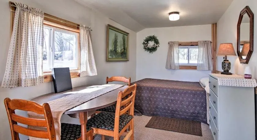 Montello Studio Cottage w/ Pier & Dock on Ox Creek - Image 1