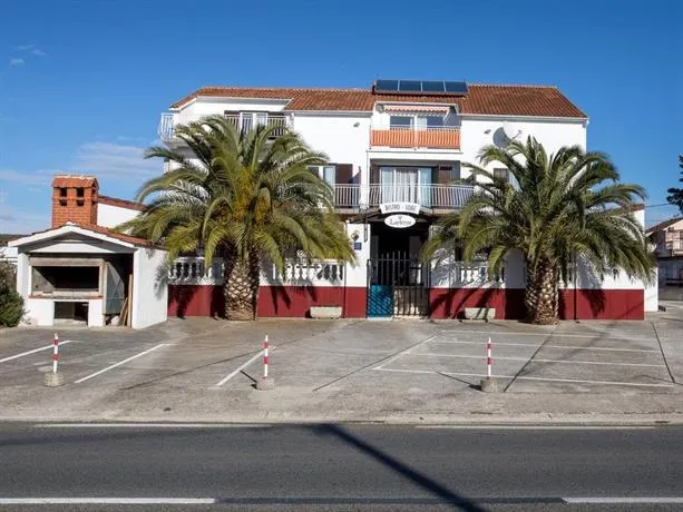 Adriatic Retreat Guest House - Image 1