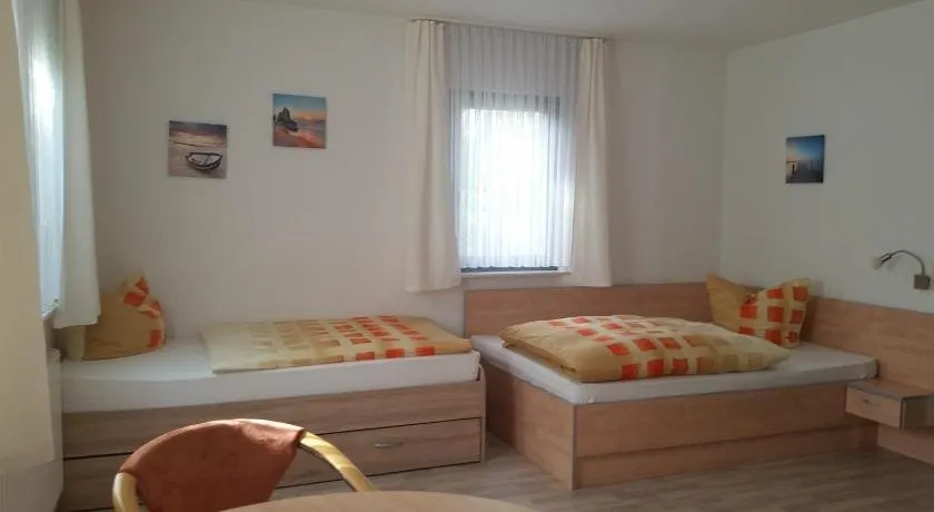 Apartmenthaus Zwenkau - Image 1