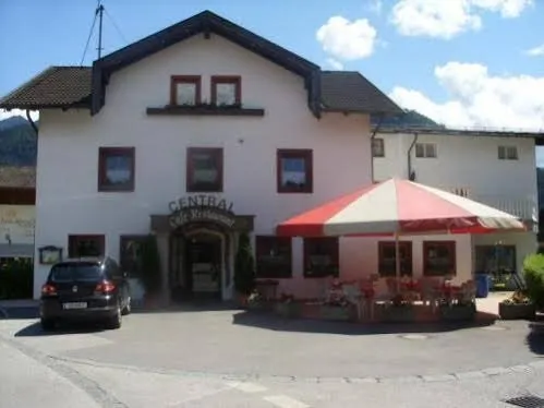 Hotel Pension Central - Image 1