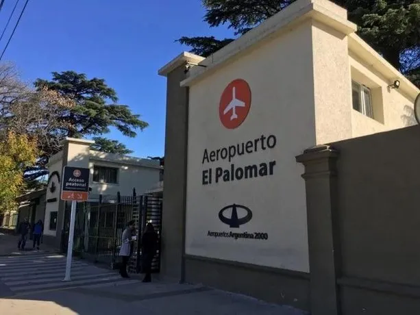 Miguel Angel 5673 - A 5 minutos del Aeropuerto El Palomar - Image 1