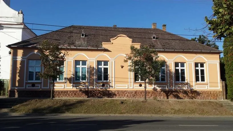 Koppanyvolgy Vendeghaz - Image 1