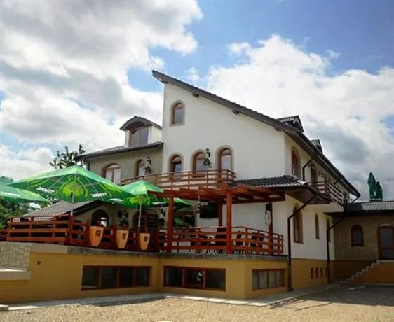 Pensiunea Classic - Image 1