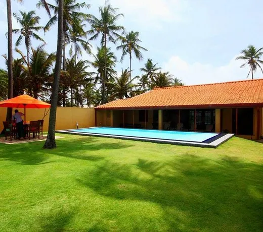 Hamilton Beach Villa - Image 1
