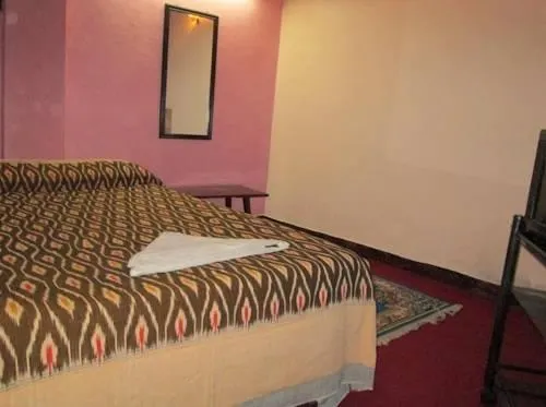 Hotel Lahana - Image 1