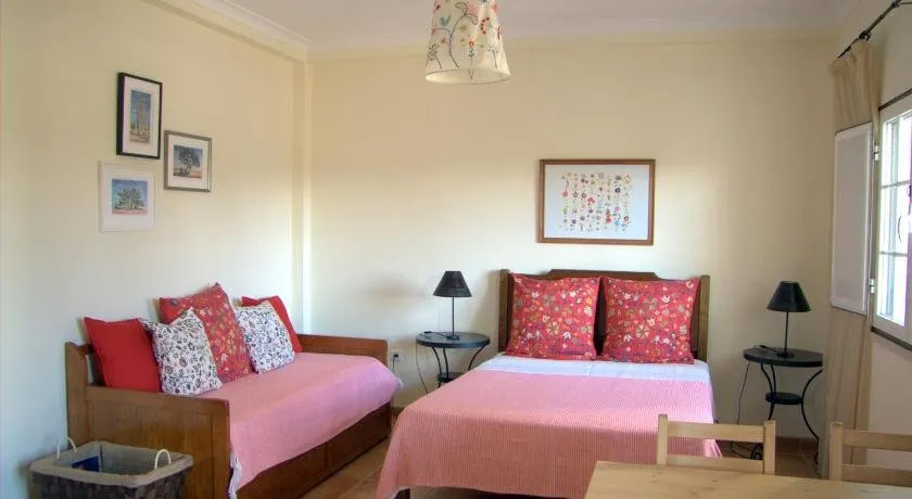 Laranjal Inn - Image 1