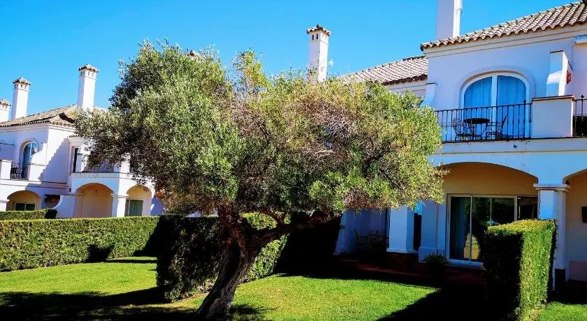 FAIRWAY GARDENS - Image 1