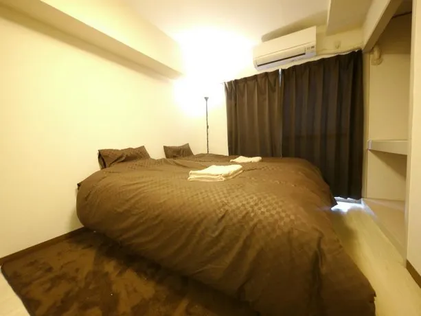 Menahouse - Image 1