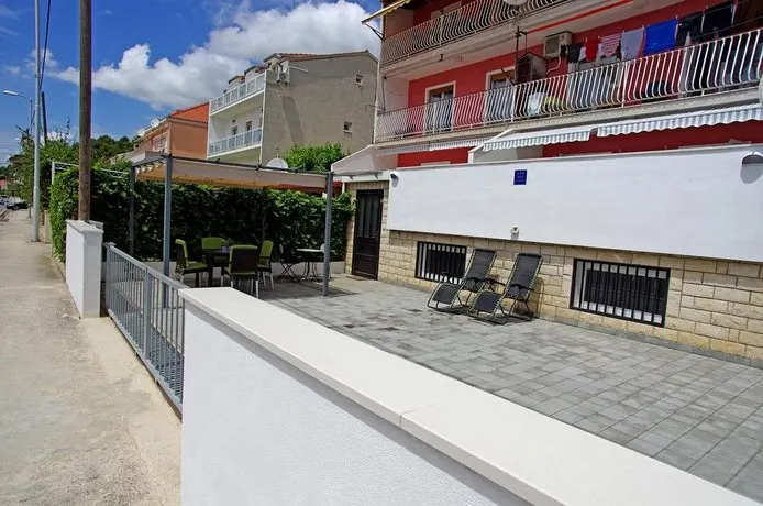 Apartments Knezović - Image 1